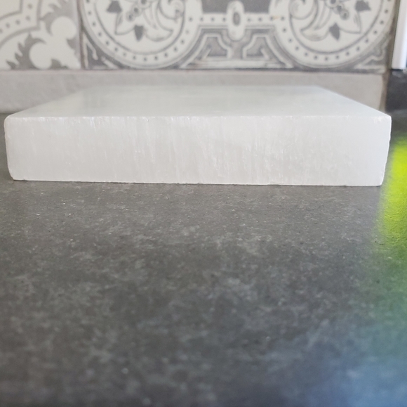 Selenite Charging Plate 5" - Picture 3 of 3